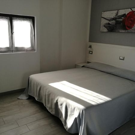 Iron Gate Marina3B 호텔 사르자나 외부 사진